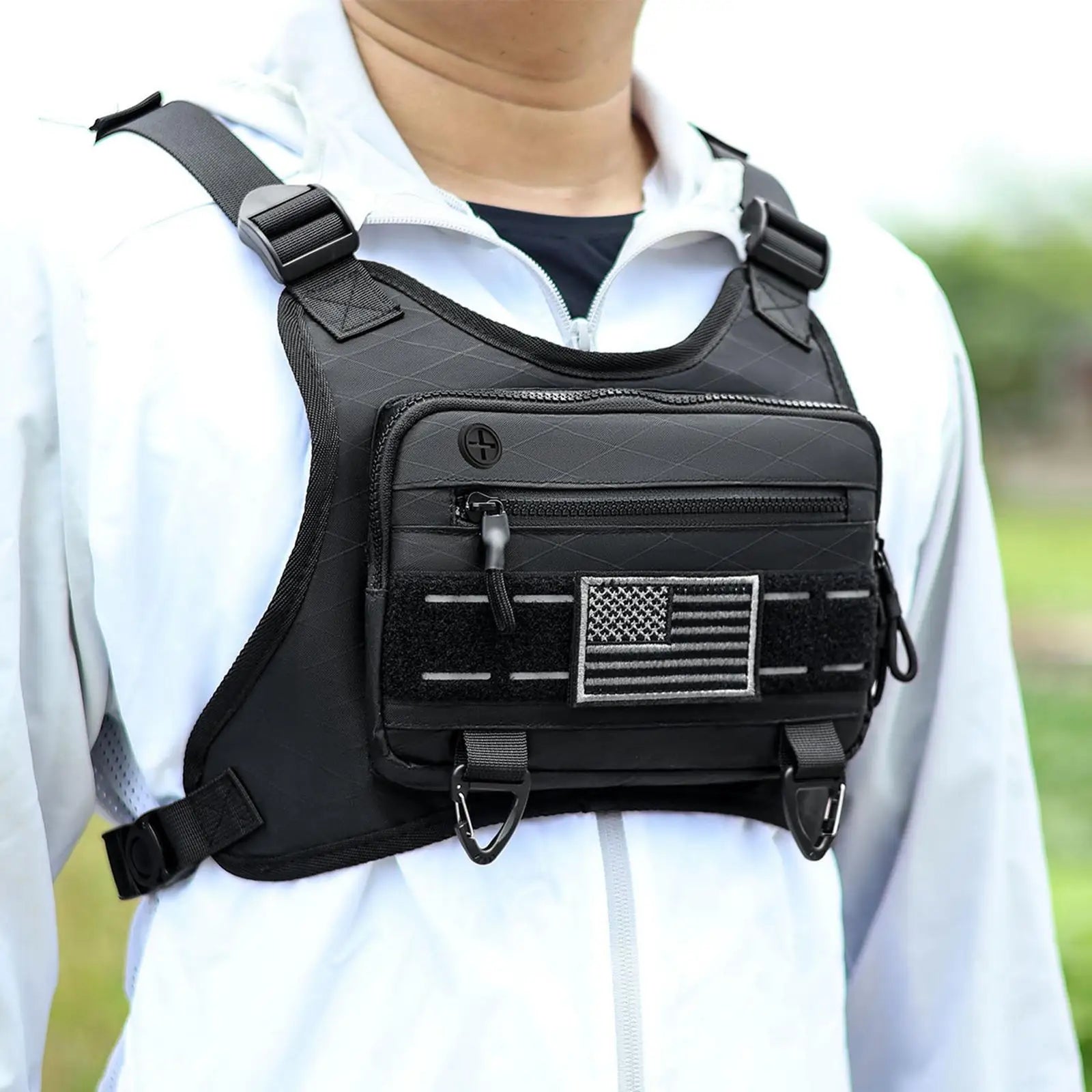 illaPRO Trail Recon Chest Pack
